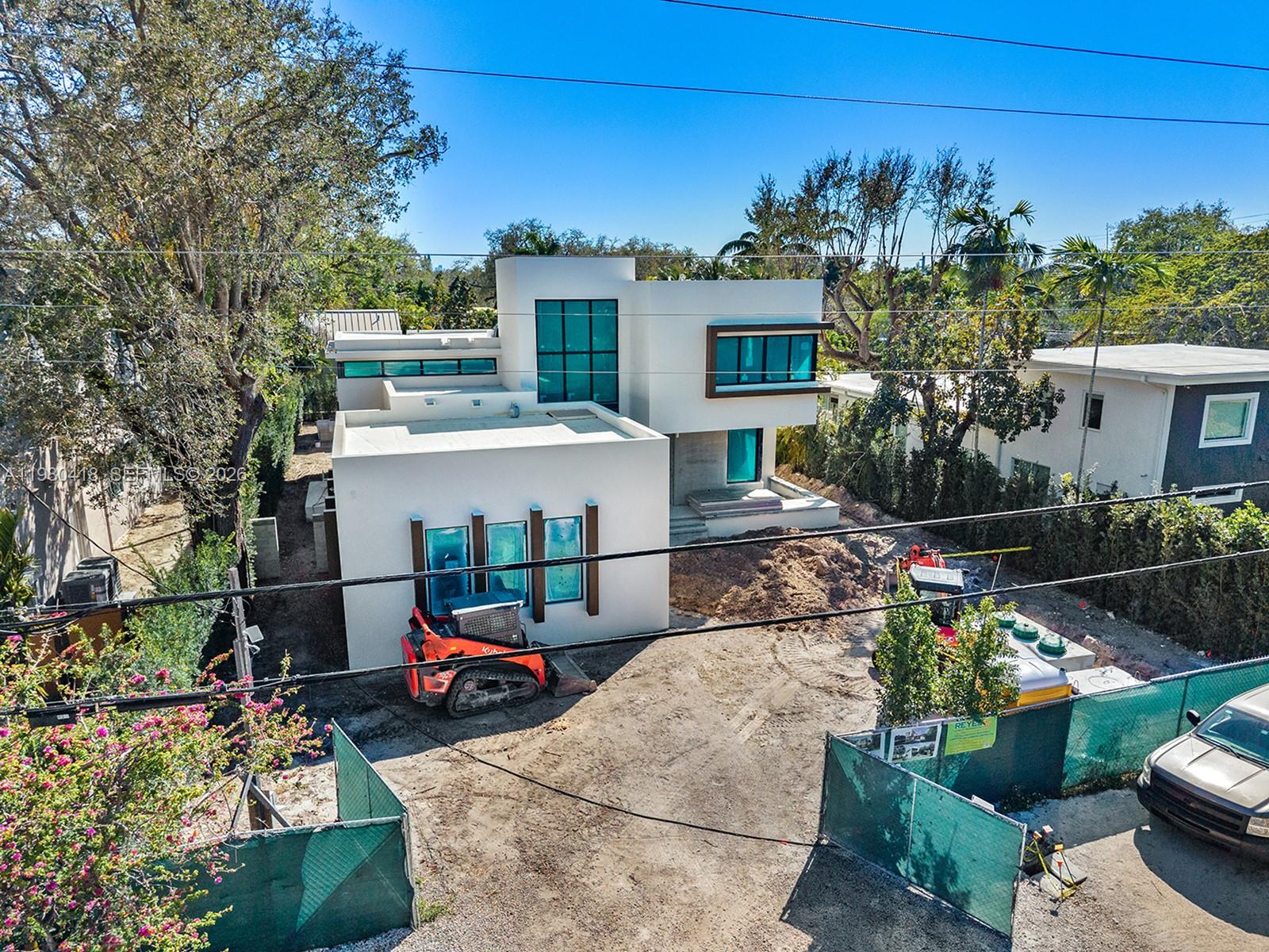 820 NE 111th St Biscayne Park, FL 33161