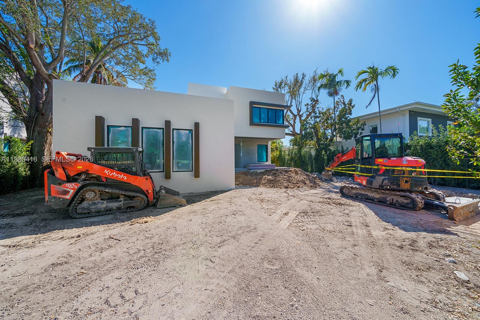 820 NE 111th St Biscayne Park, FL 33161