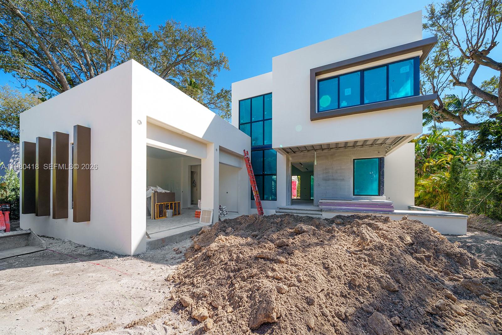 820 NE 111th St Biscayne Park, FL 33161