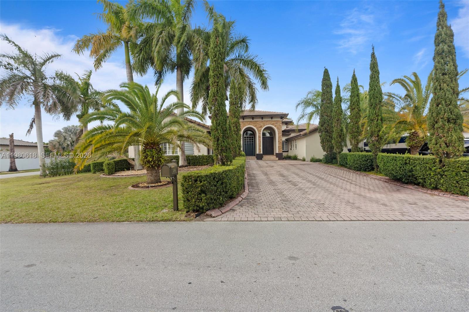 12981 SW 197th St Miami, FL 33177