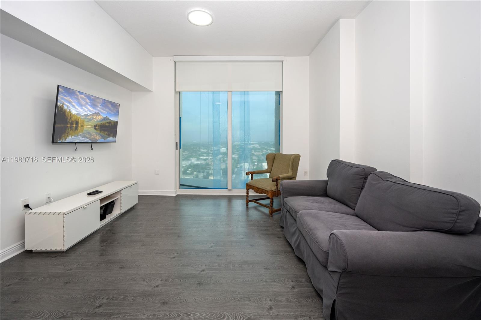 1745 E Hallandale Bch Blvd #2501W Hallandale Beach, FL 33009