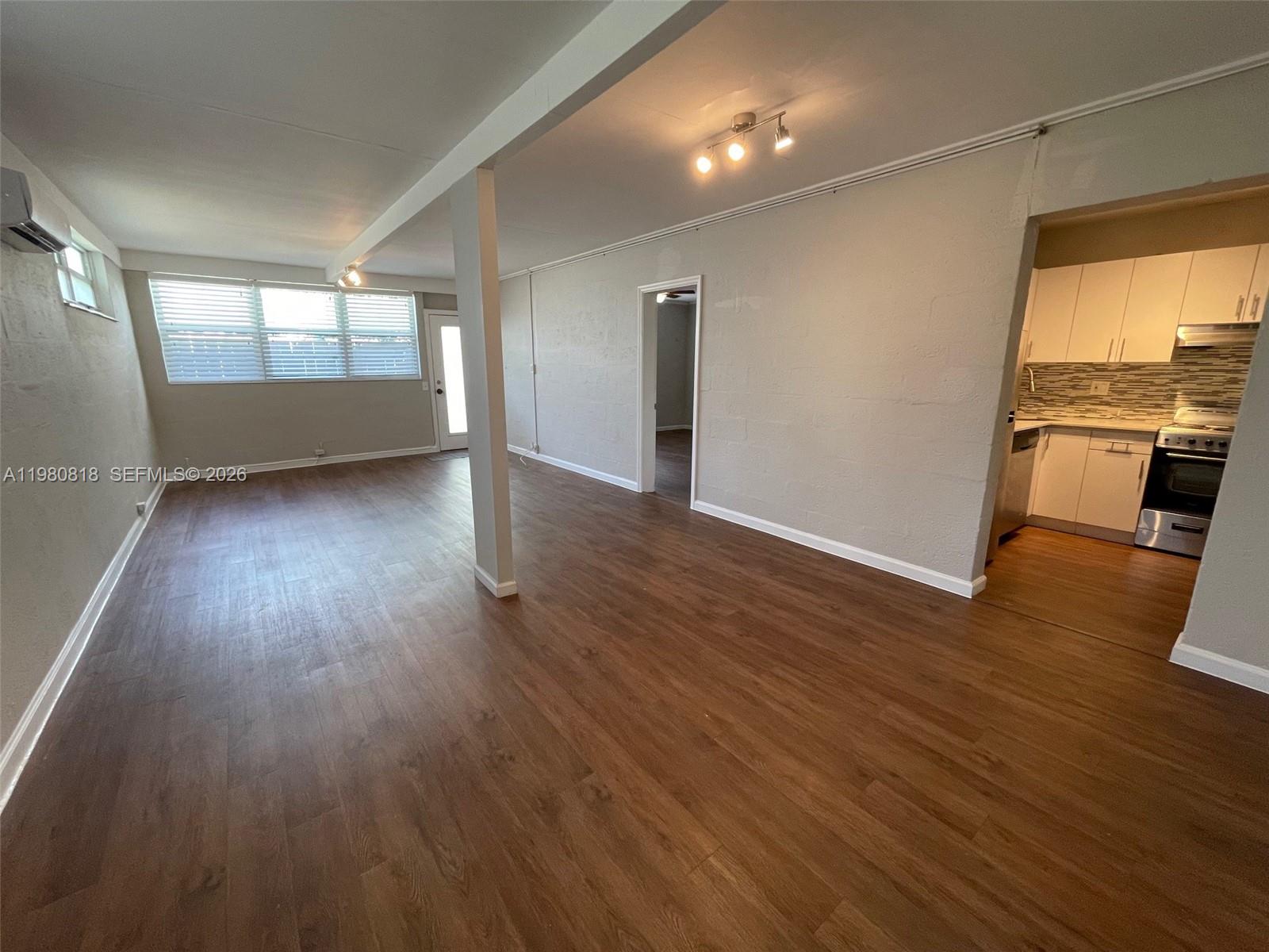 305 NE 15th Ave #REAR Fort Lauderdale, FL 33301