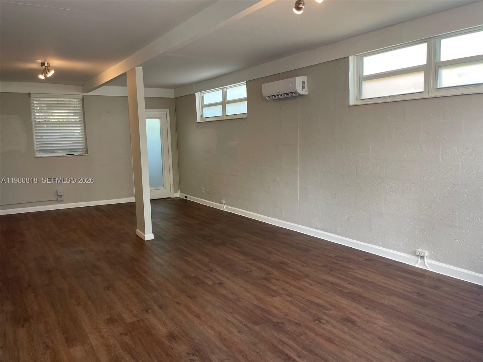 305 NE 15th Ave #REAR Fort Lauderdale, FL 33301