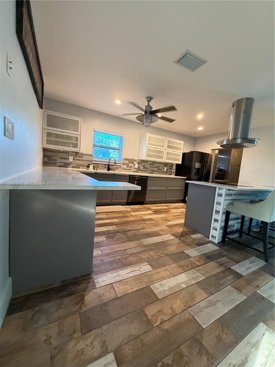 4417 SW 35th Ave Dania Beach, FL 33312