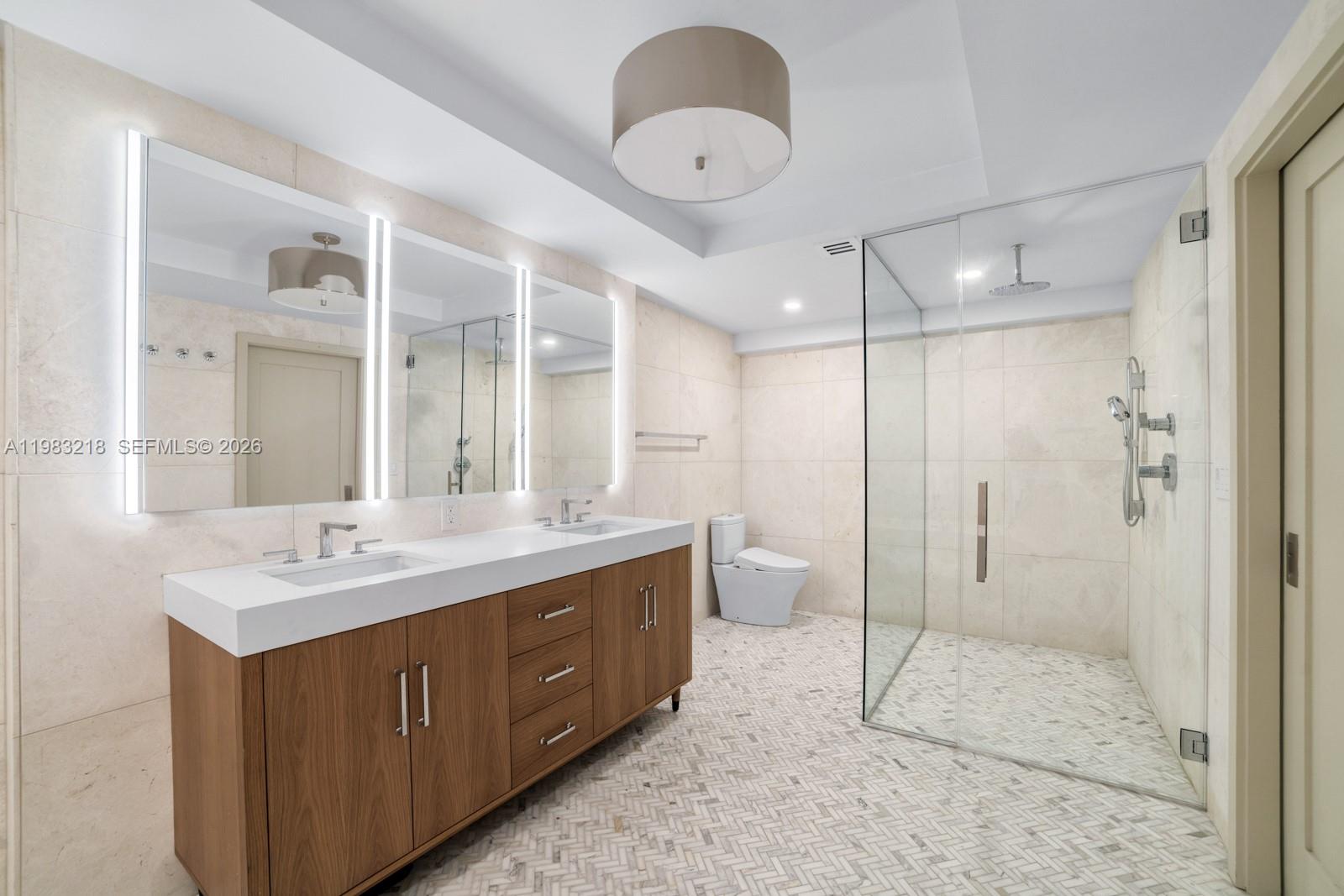 5600 Collins Ave #PH D Miami Beach, FL 33140