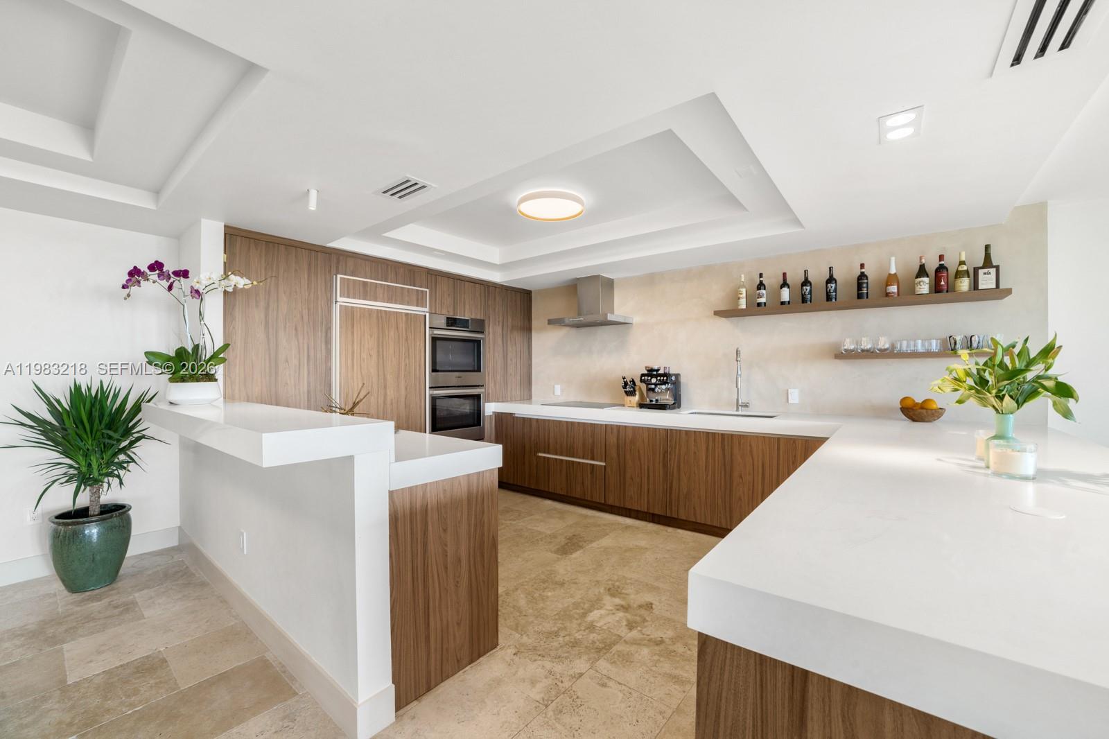 5600 Collins Ave #PH D Miami Beach, FL 33140