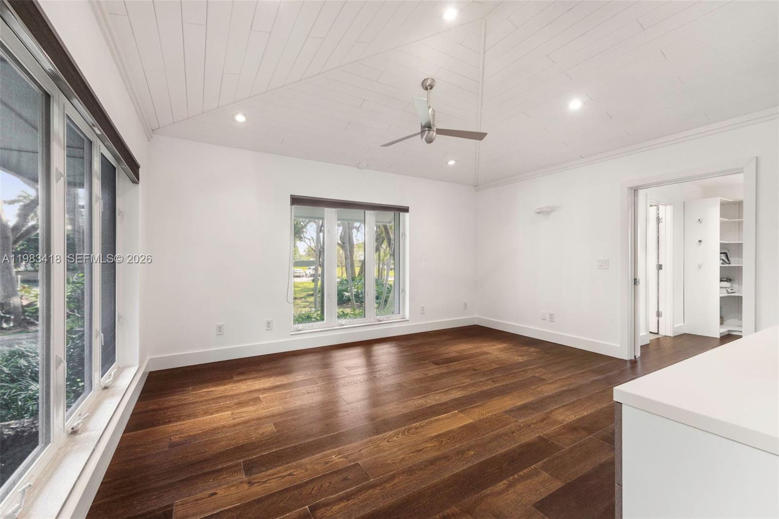 9000 Arvida Dr Coral Gables, FL 33156