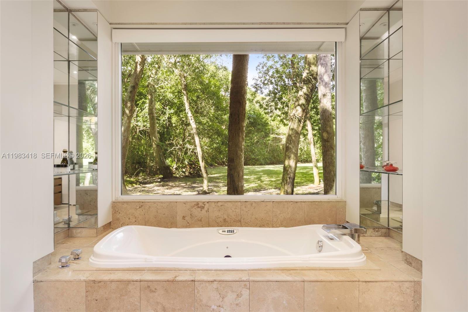 9000 Arvida Dr Coral Gables, FL 33156