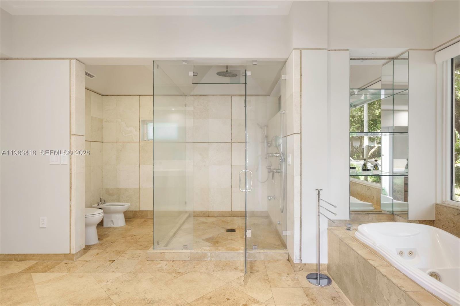 9000 Arvida Dr Coral Gables, FL 33156