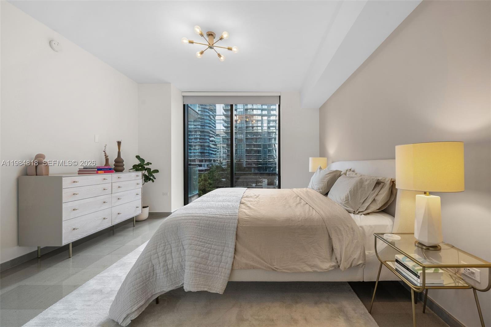 88 SW 7th St #809 Miami, FL 33130