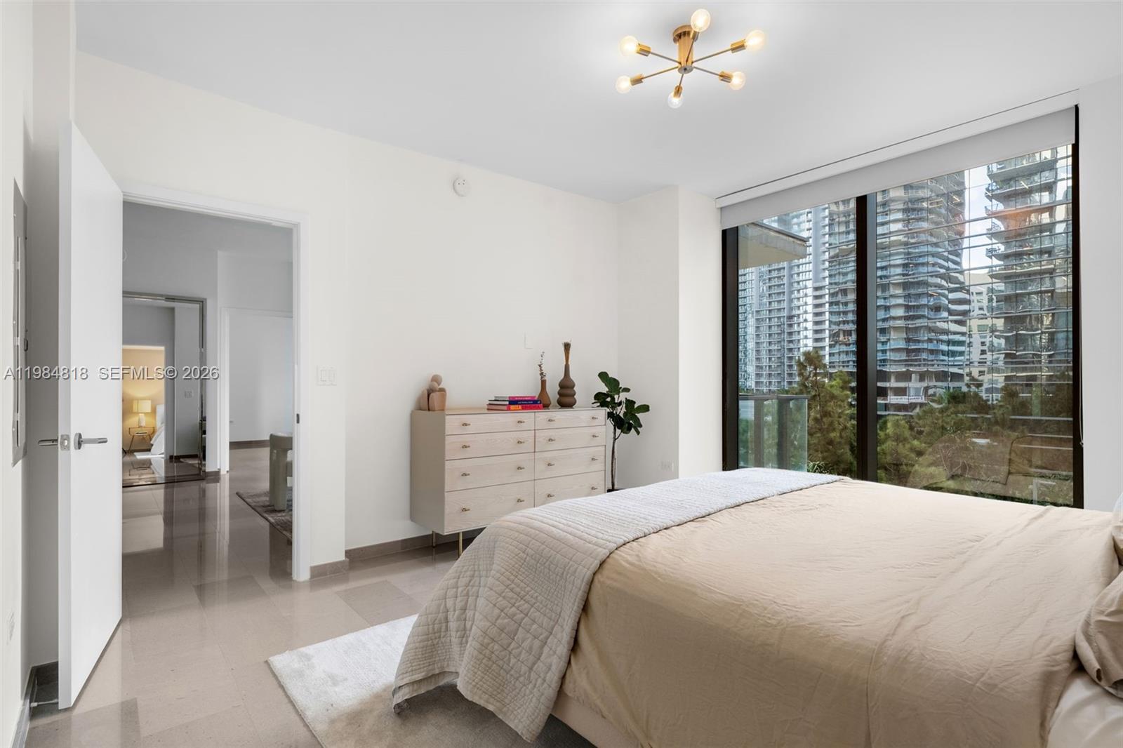 88 SW 7th St #809 Miami, FL 33130