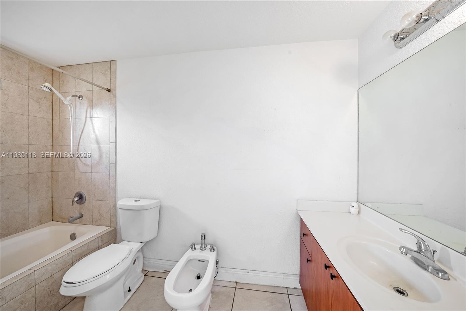 12418 SW 230th St Miami, FL 33170