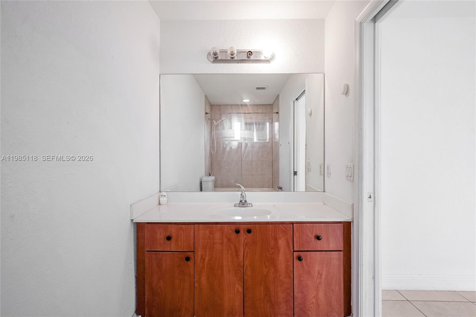 12418 SW 230th St Miami, FL 33170