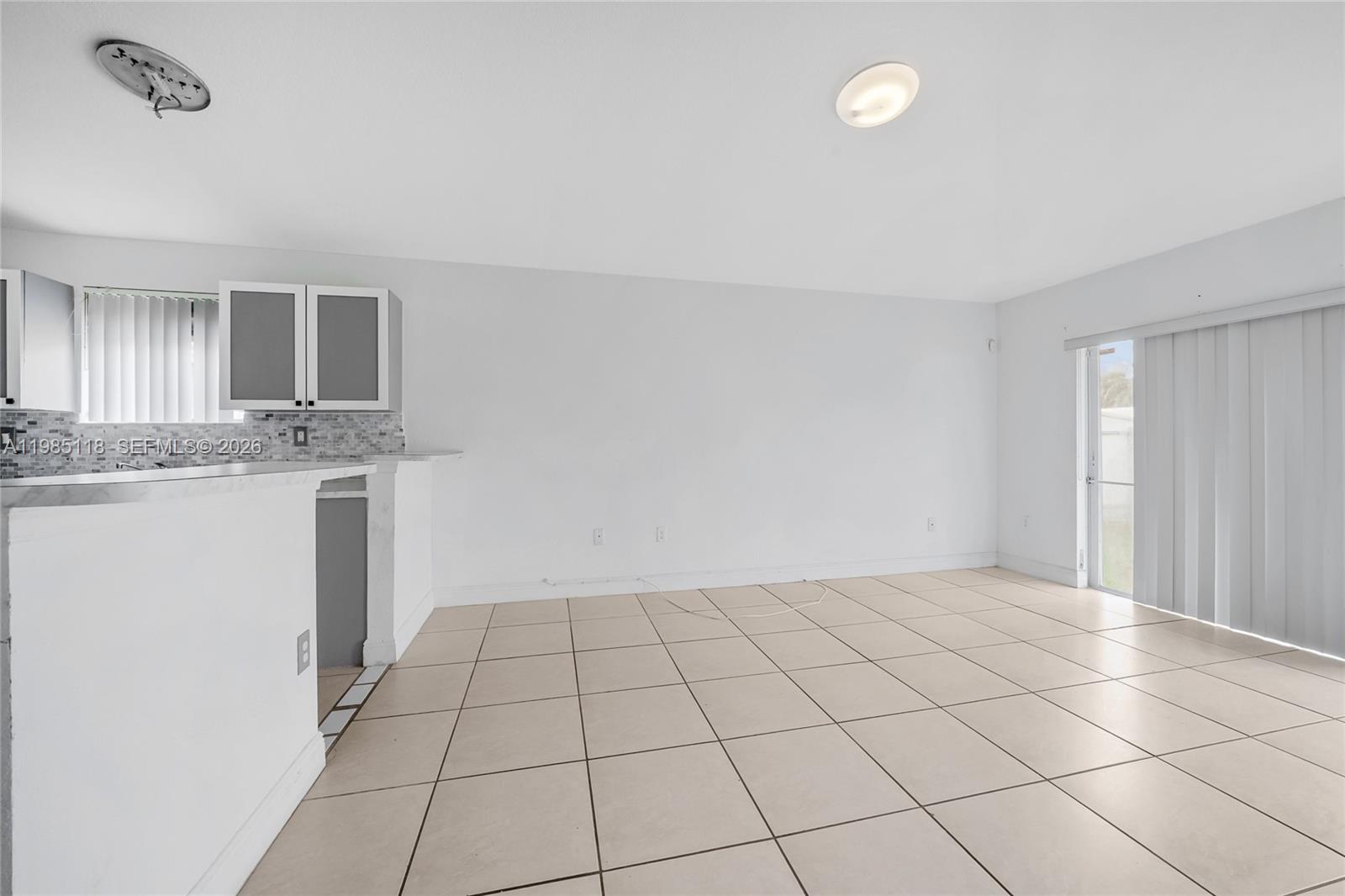 12418 SW 230th St Miami, FL 33170