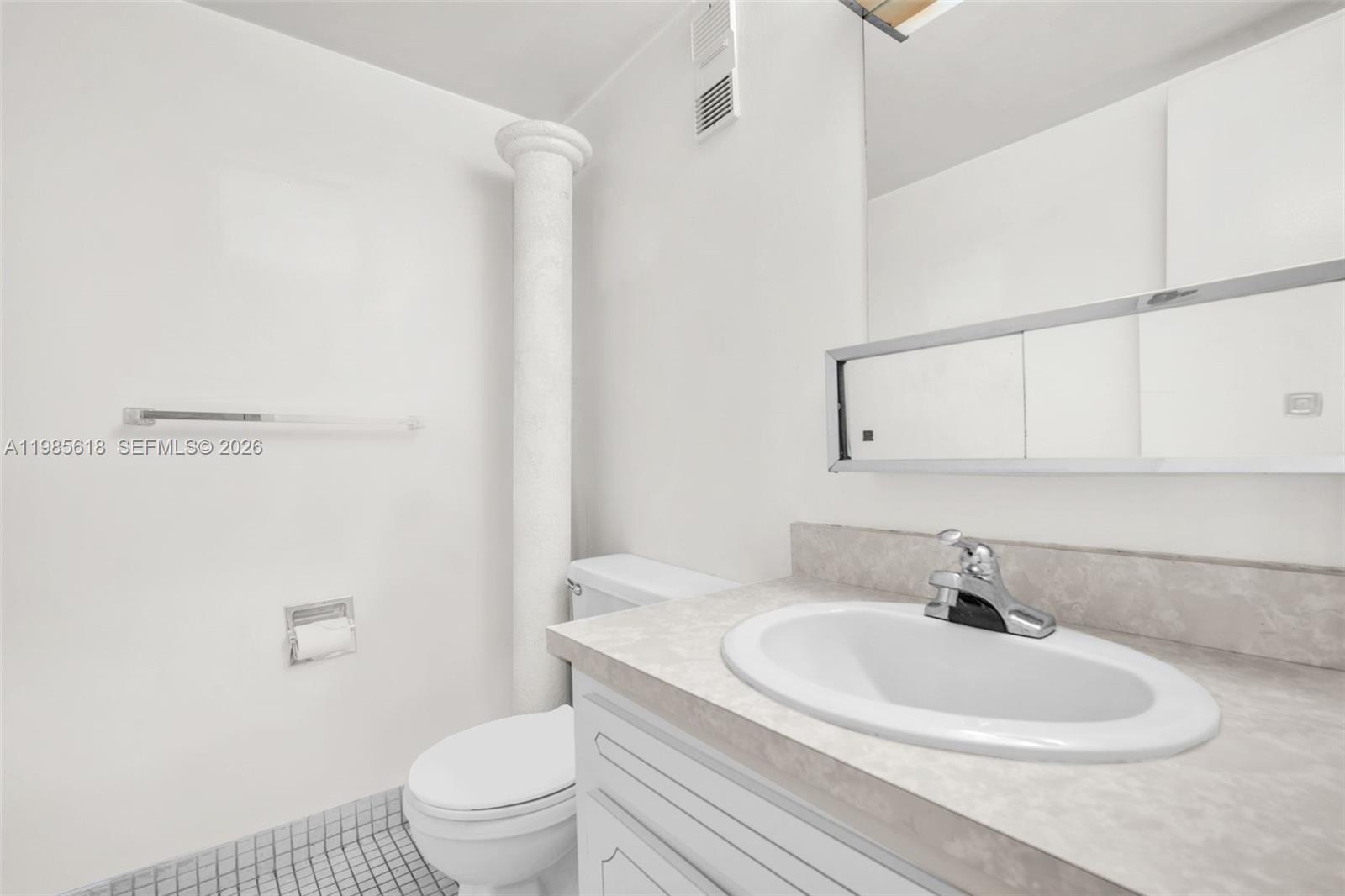 5731 NW 37th St #405 Virginia Gardens, FL 33166