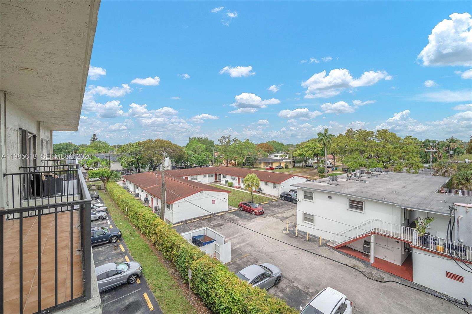 5731 NW 37th St #405 Virginia Gardens, FL 33166