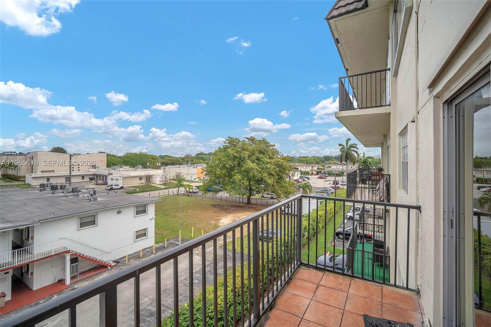 5731 NW 37th St #405 Virginia Gardens, FL 33166