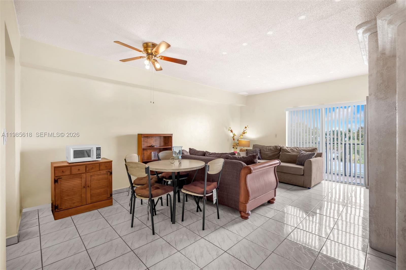 5731 NW 37th St #405 Virginia Gardens, FL 33166