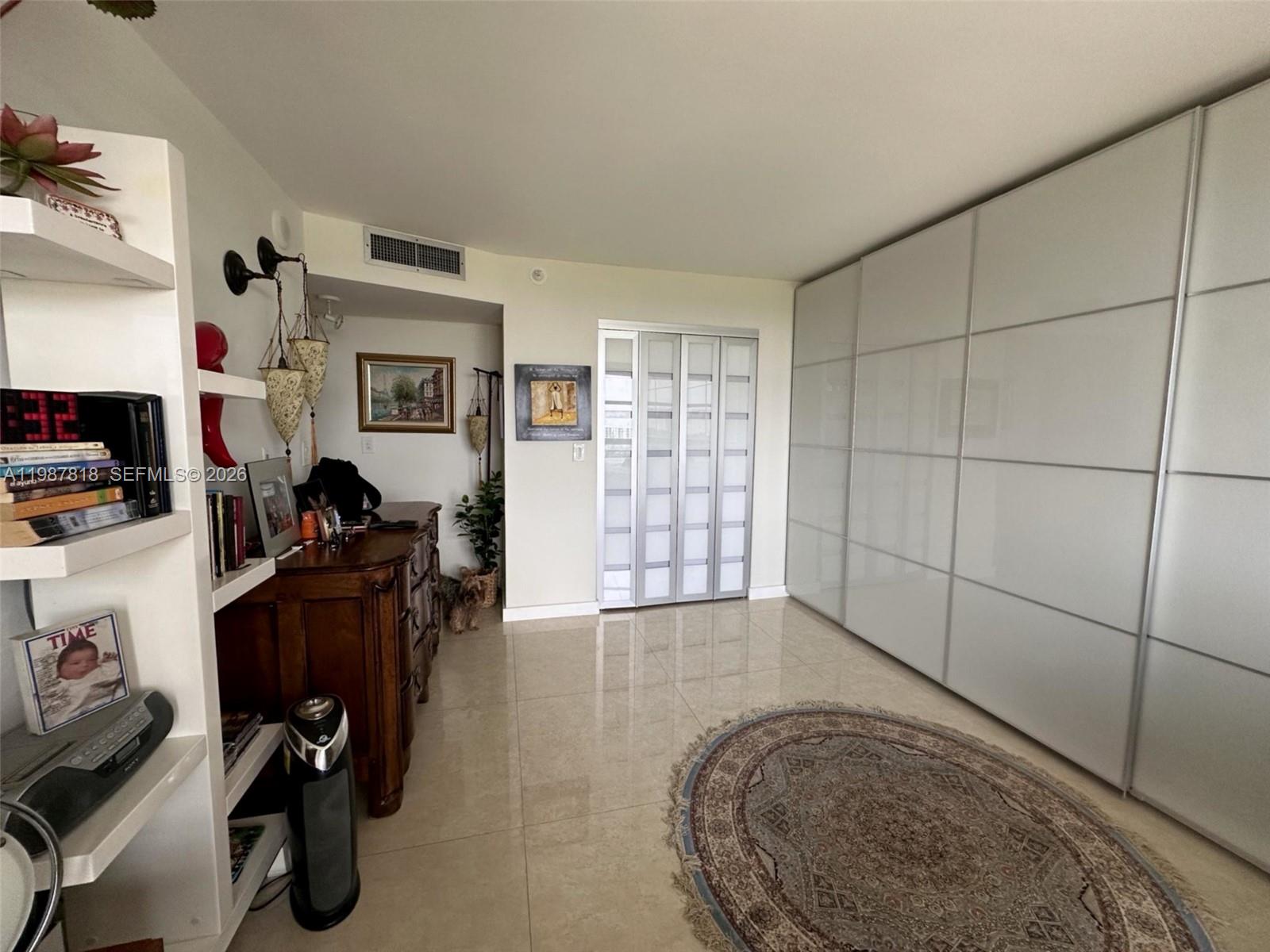 1000 Quayside Ter #1101 Miami, FL 33138