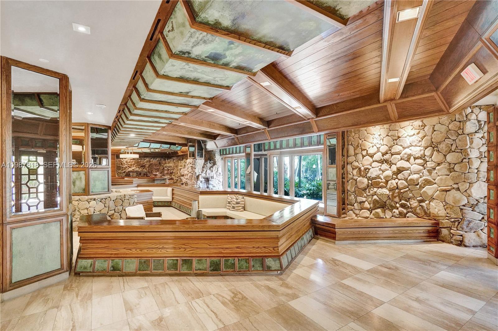 1000 Quayside Ter #1101 Miami, FL 33138