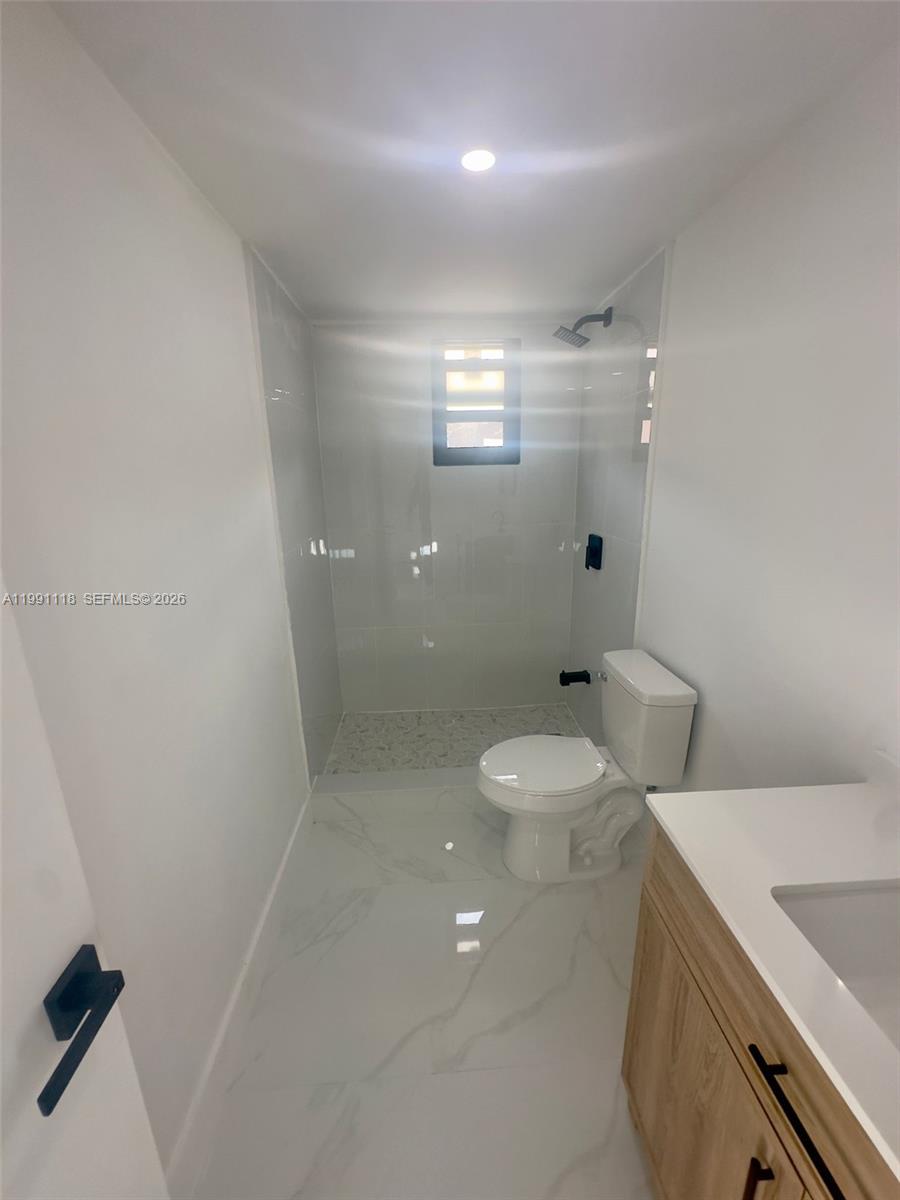 2110 NW 43rd St Miami, FL 33142