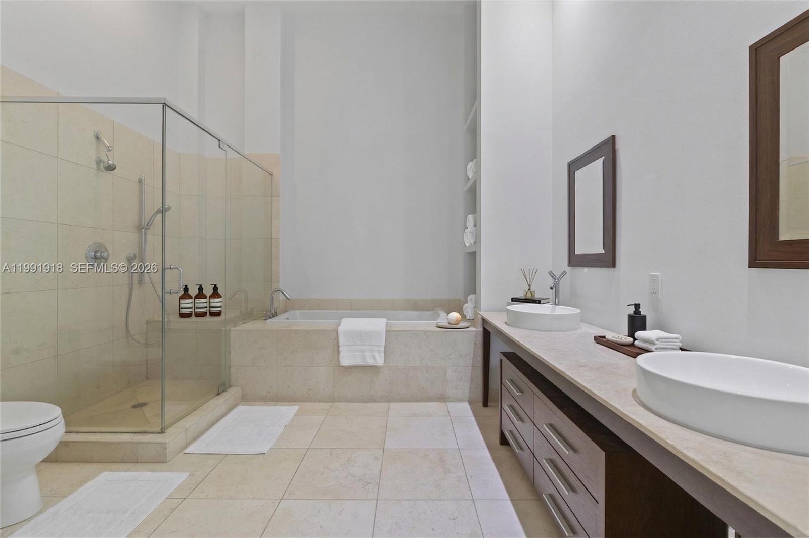 image Icon Brickell I17