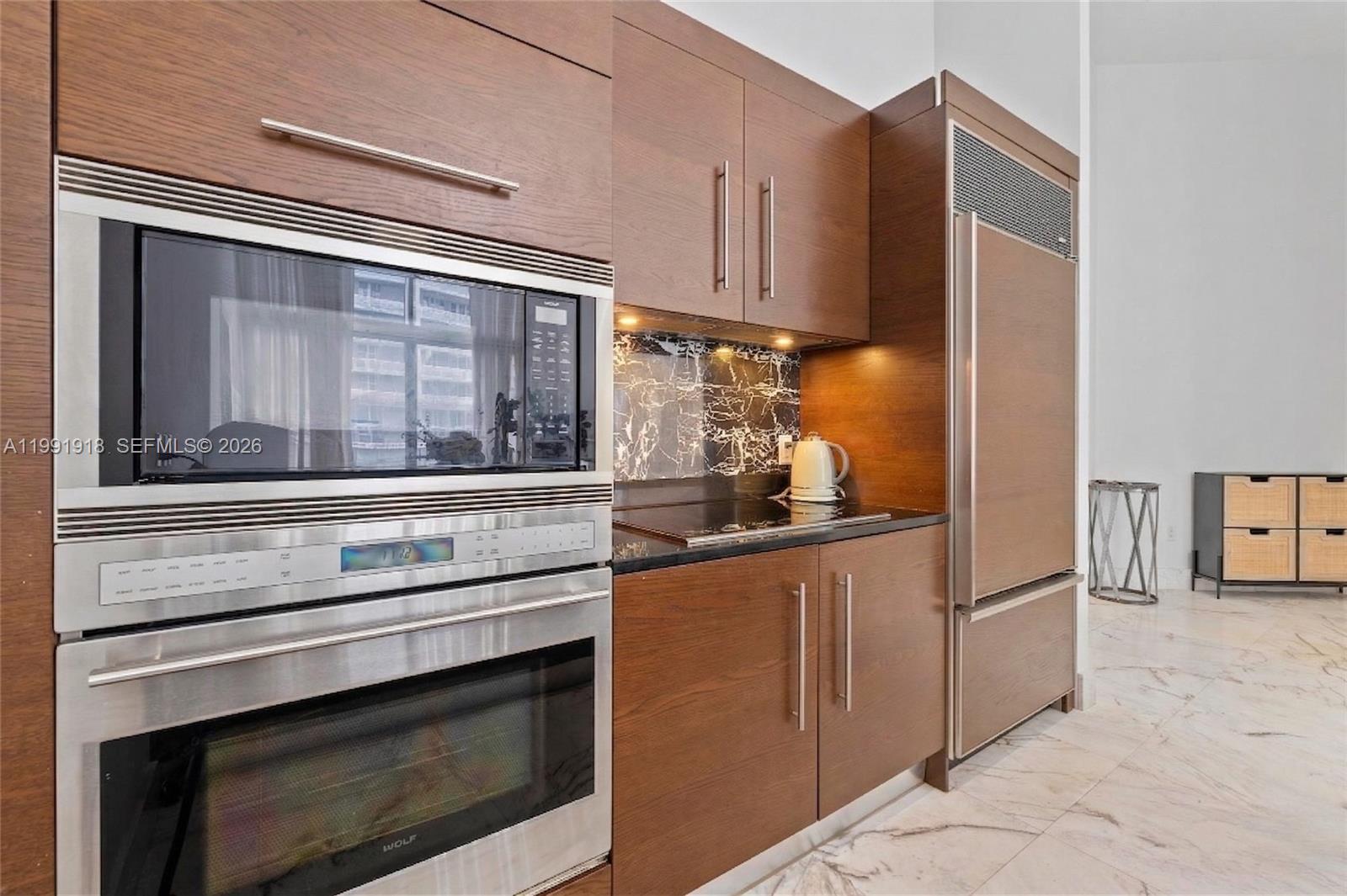 image Icon Brickell I3