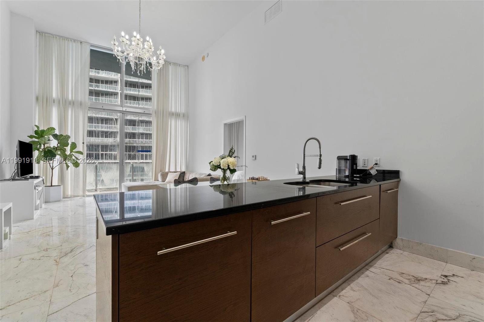 image Icon Brickell I6