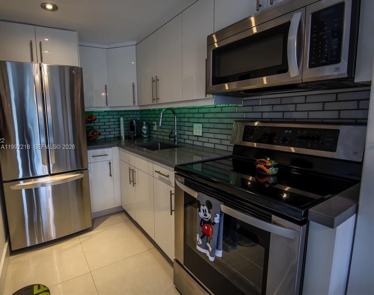 1650 NE 115th St #302 Miami, FL 33181