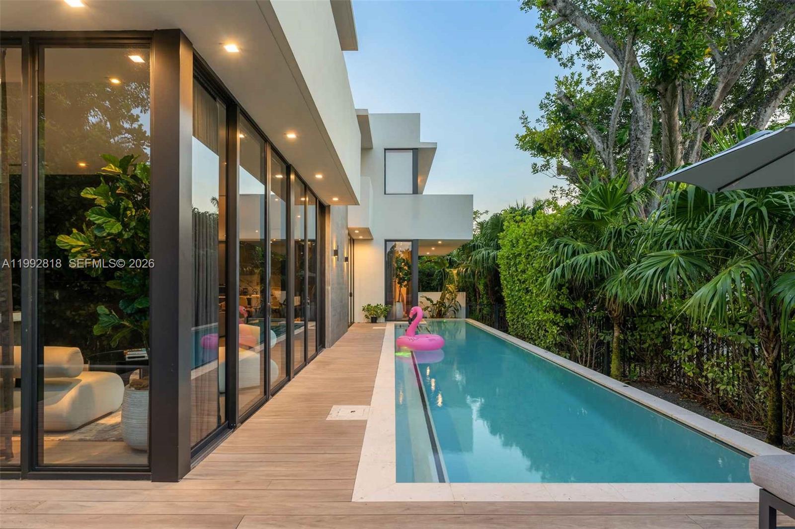 121 2nd Dilido Ter Share A Miami Beach, FL 33139