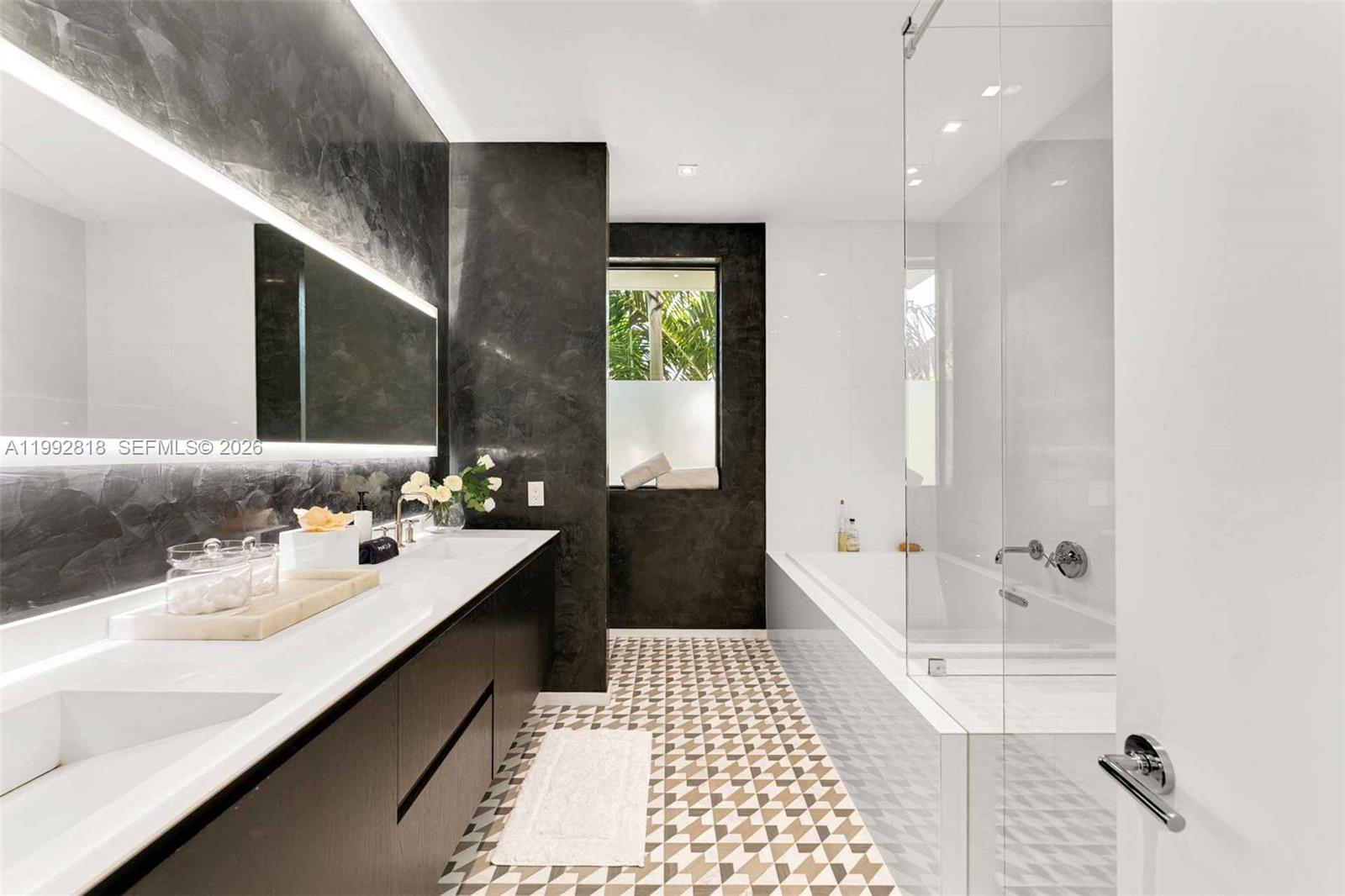 121 2nd Dilido Ter Share A Miami Beach, FL 33139