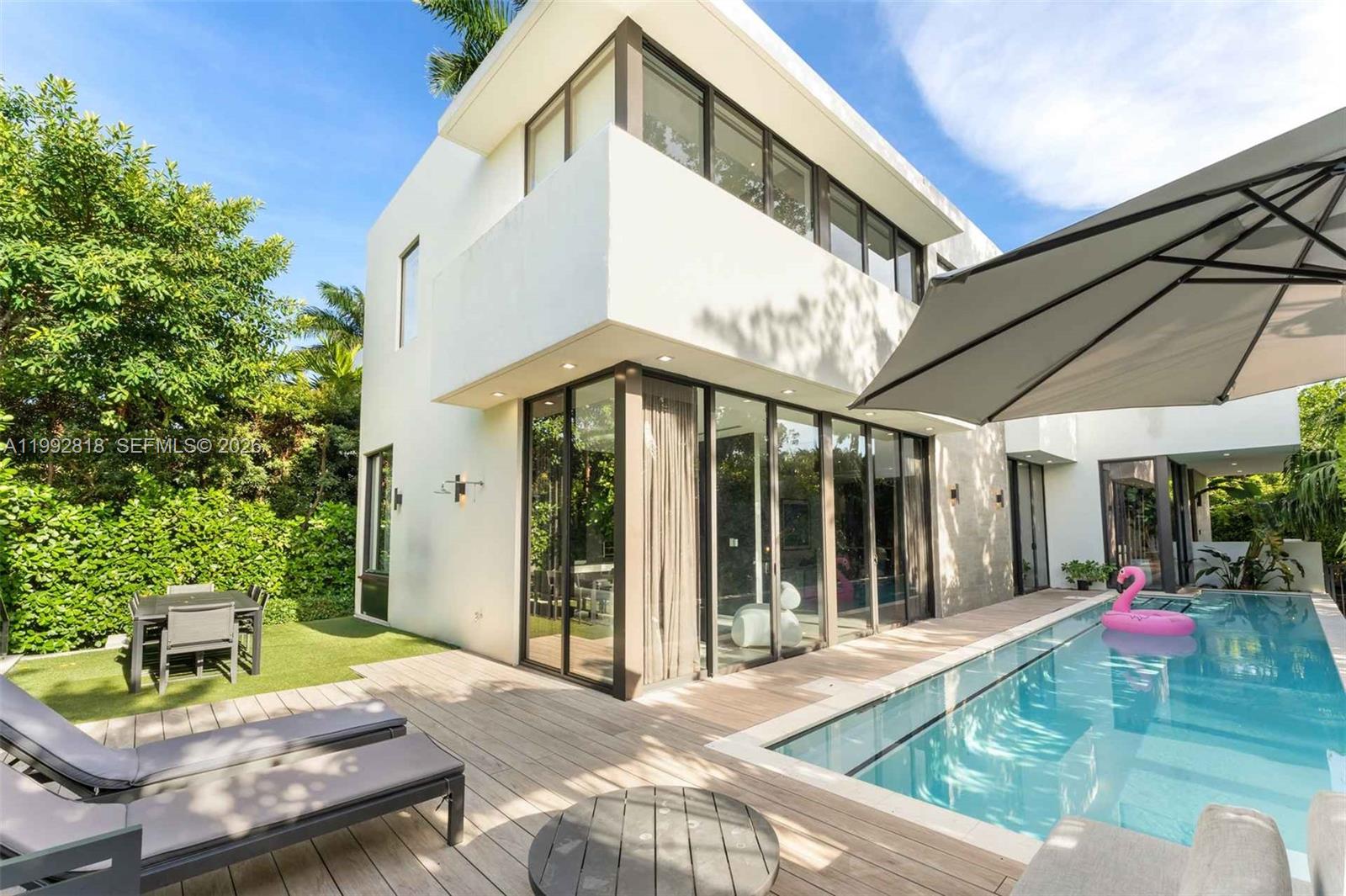 121 2nd Dilido Ter Share A Miami Beach, FL 33139