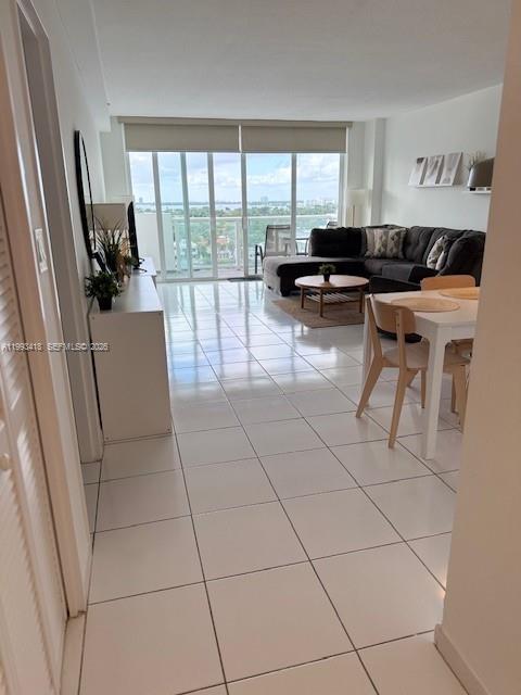 5601 Collins Ave #1219 Miami Beach, FL 33140