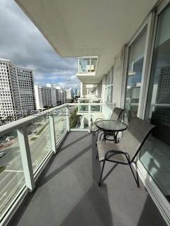 5601 Collins Ave #1219 Miami Beach, FL 33140