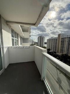 5601 Collins Ave #1219 Miami Beach, FL 33140