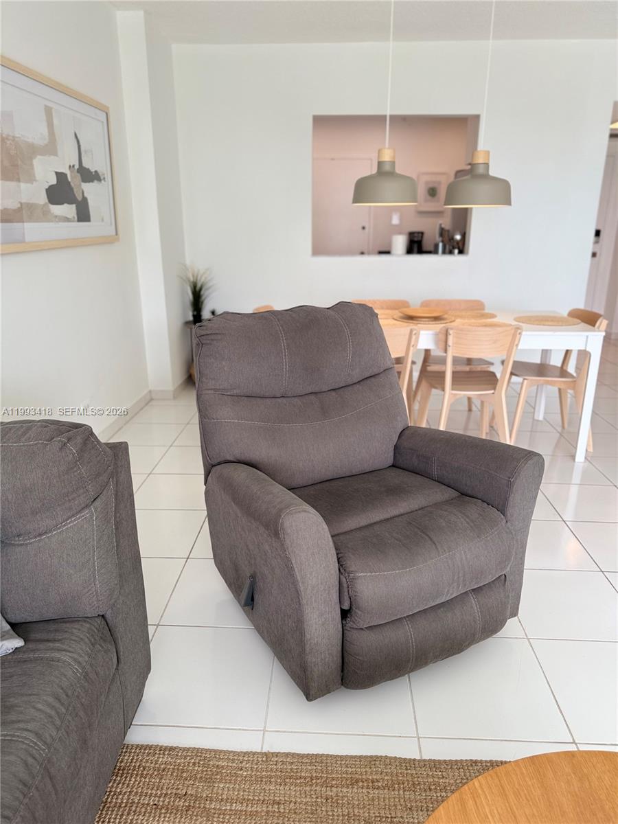 5601 Collins Ave #1219 Miami Beach, FL 33140