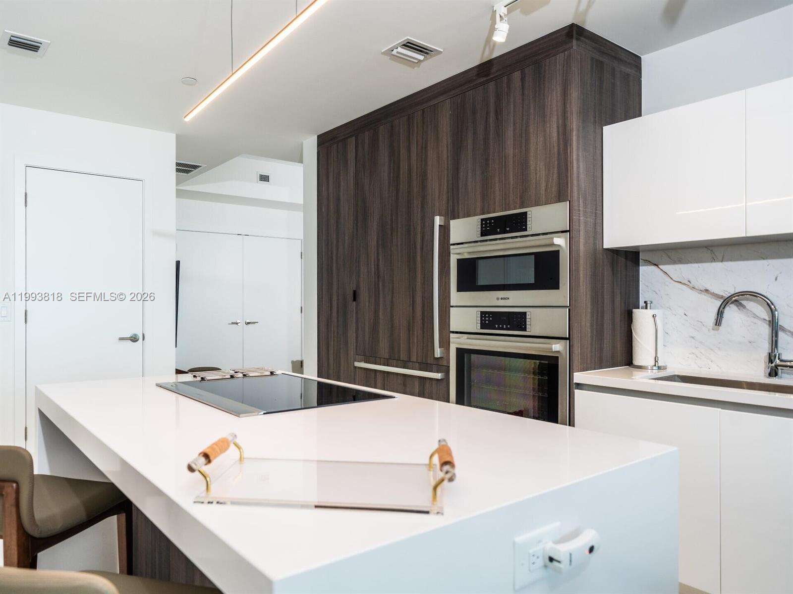 image Paramount Miami Worldcenter2