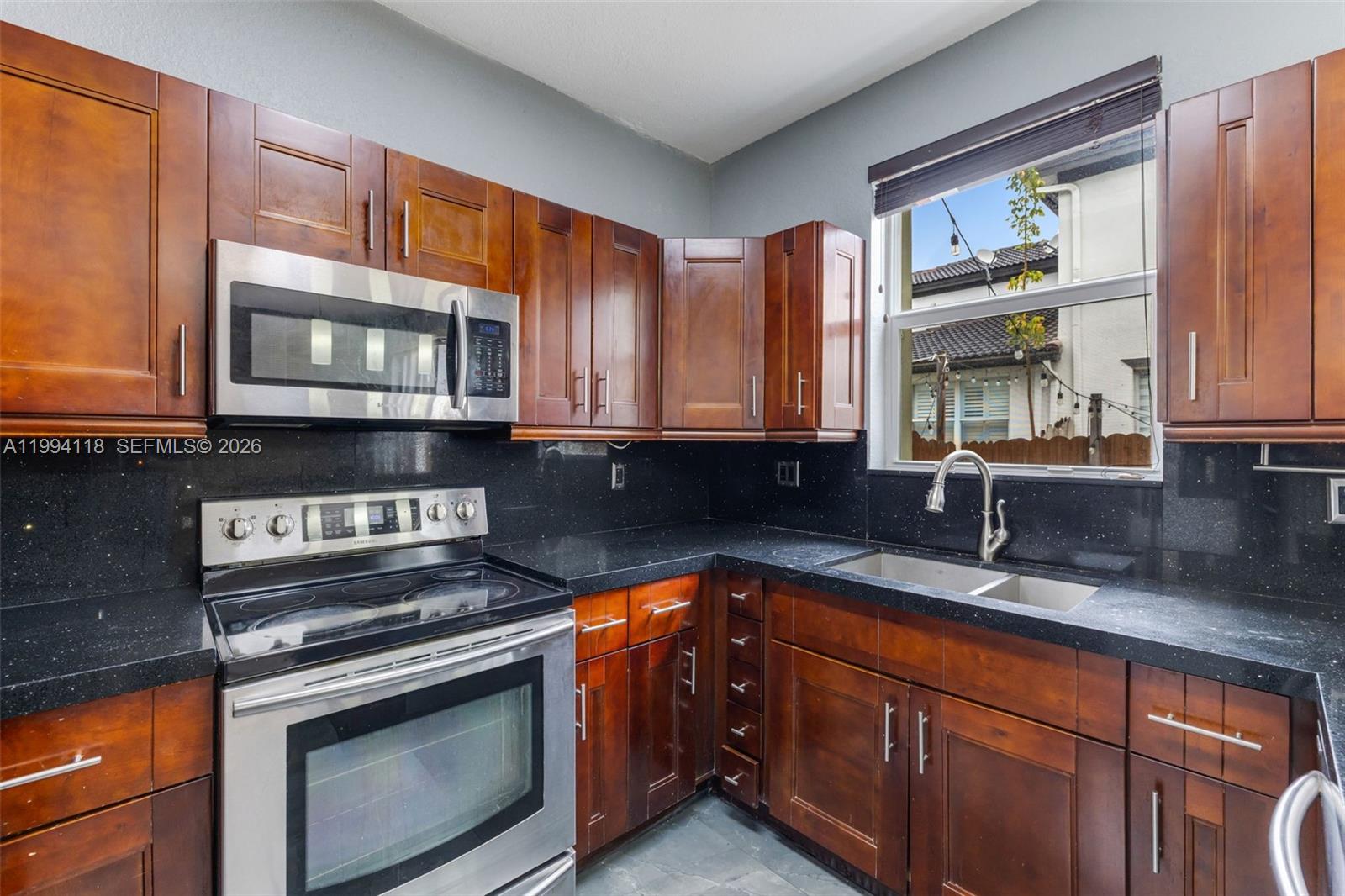 11507 NW 77th St Doral, FL 33178