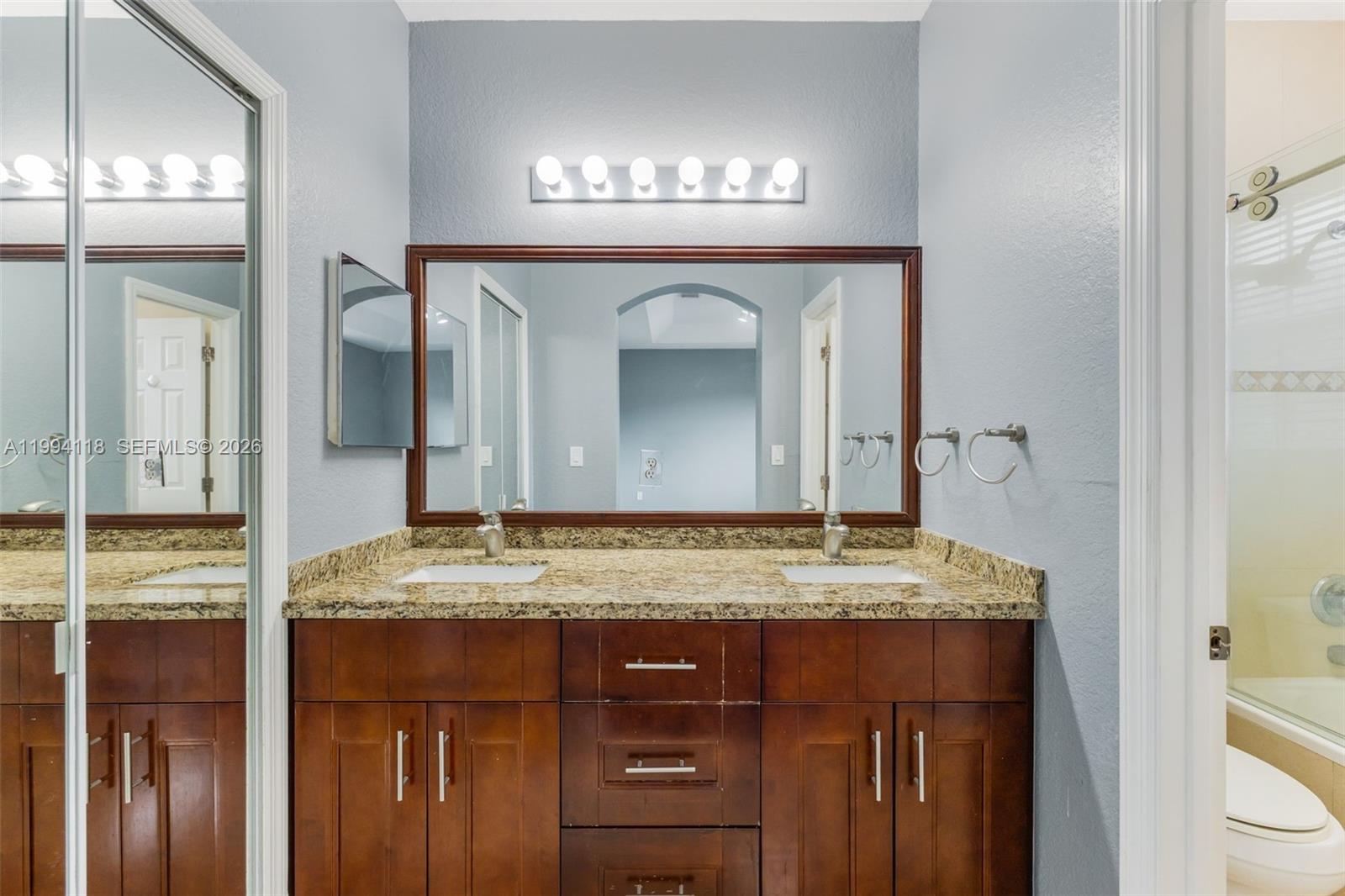 11507 NW 77th St Doral, FL 33178