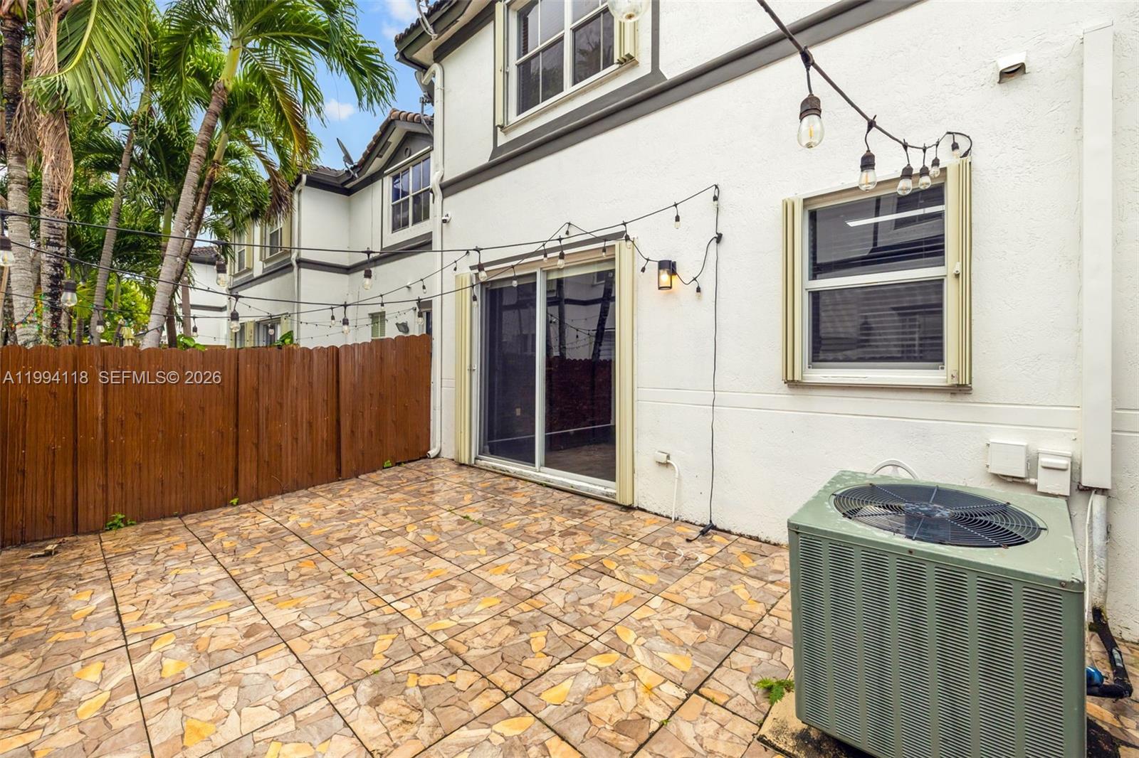 11507 NW 77th St Doral, FL 33178