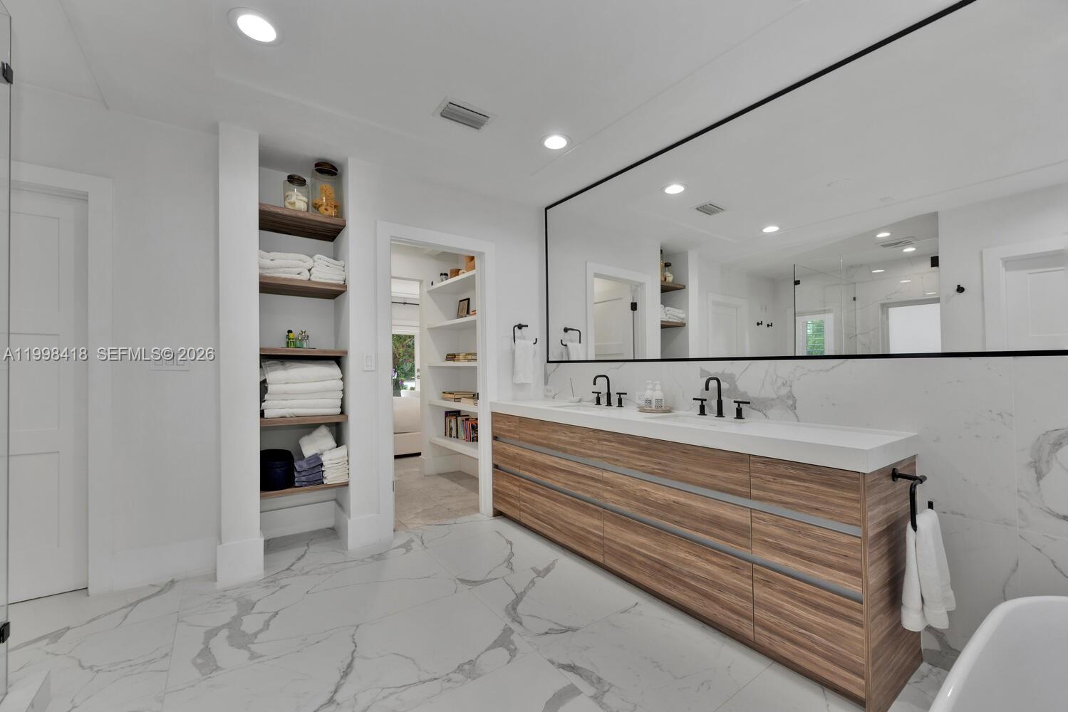 6140 SW 90th St Pinecrest, FL 33156