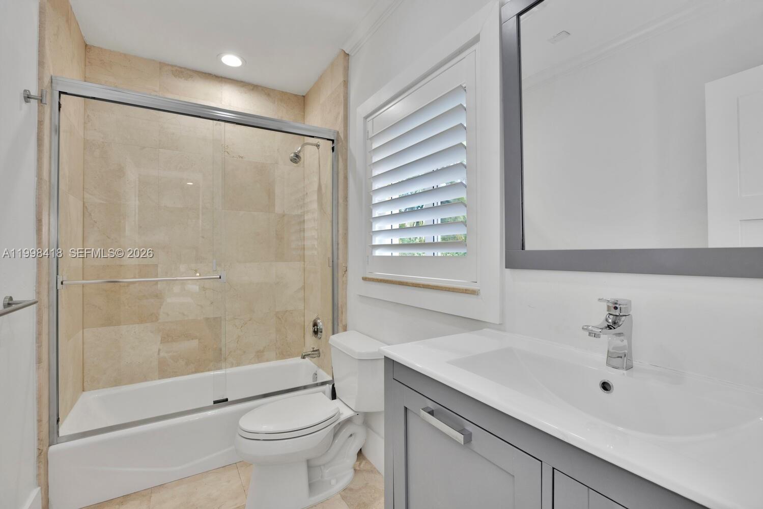 6140 SW 90th St Pinecrest, FL 33156