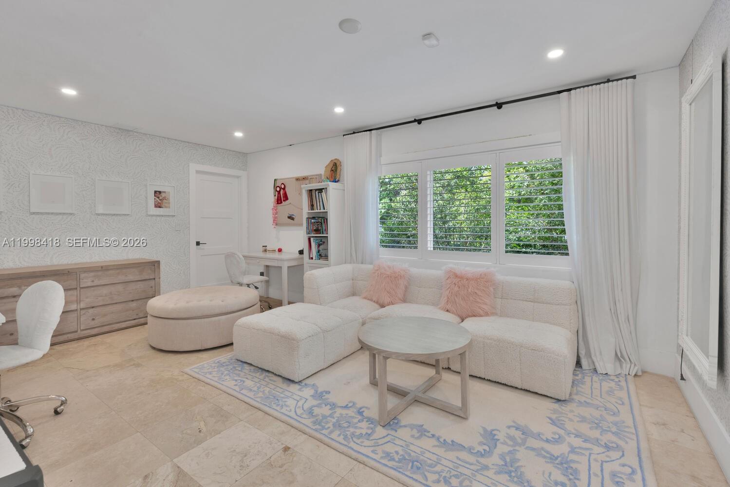 6140 SW 90th St Pinecrest, FL 33156