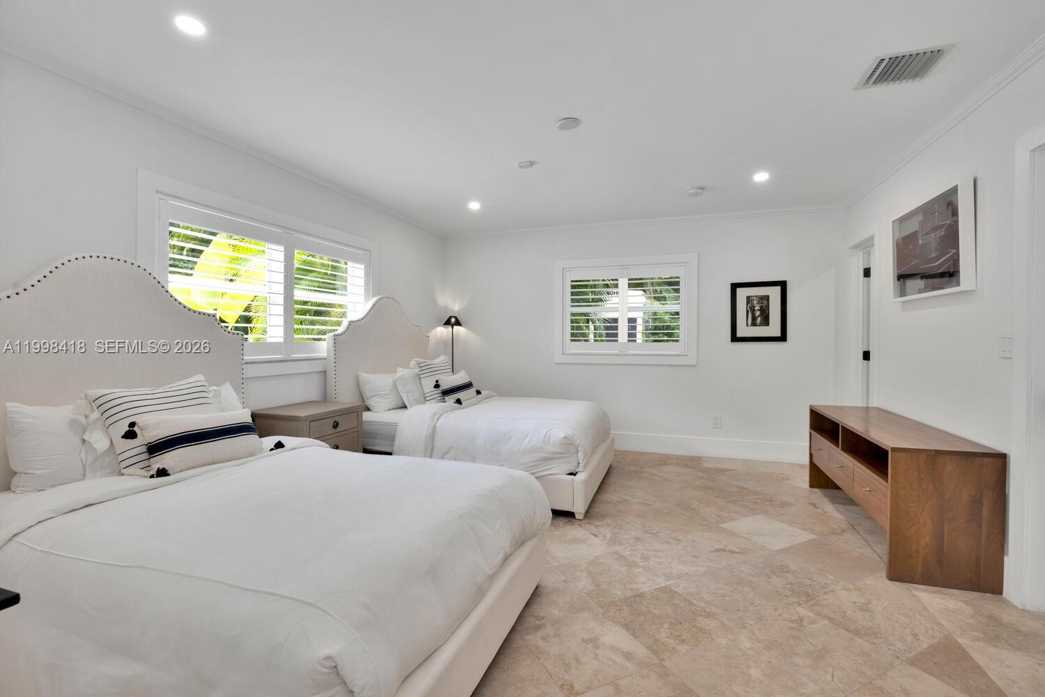 6140 SW 90th St Pinecrest, FL 33156