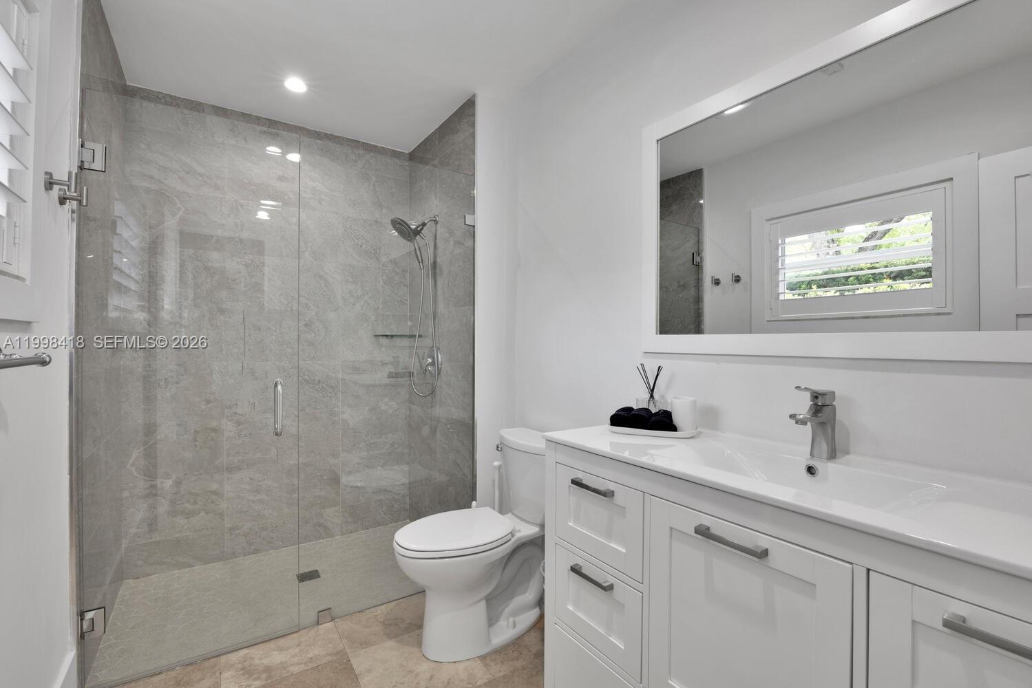 6140 SW 90th St Pinecrest, FL 33156