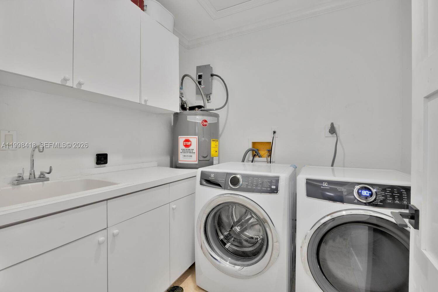 6140 SW 90th St Pinecrest, FL 33156