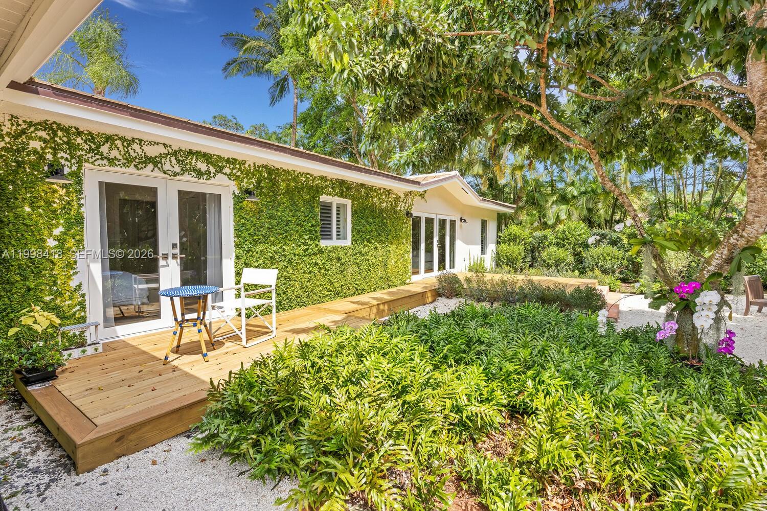 6140 SW 90th St Pinecrest, FL 33156