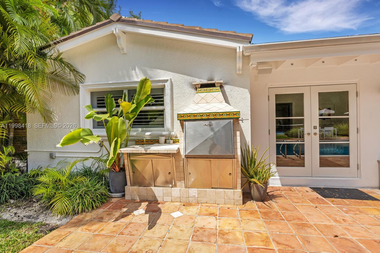 6140 SW 90th St Pinecrest, FL 33156