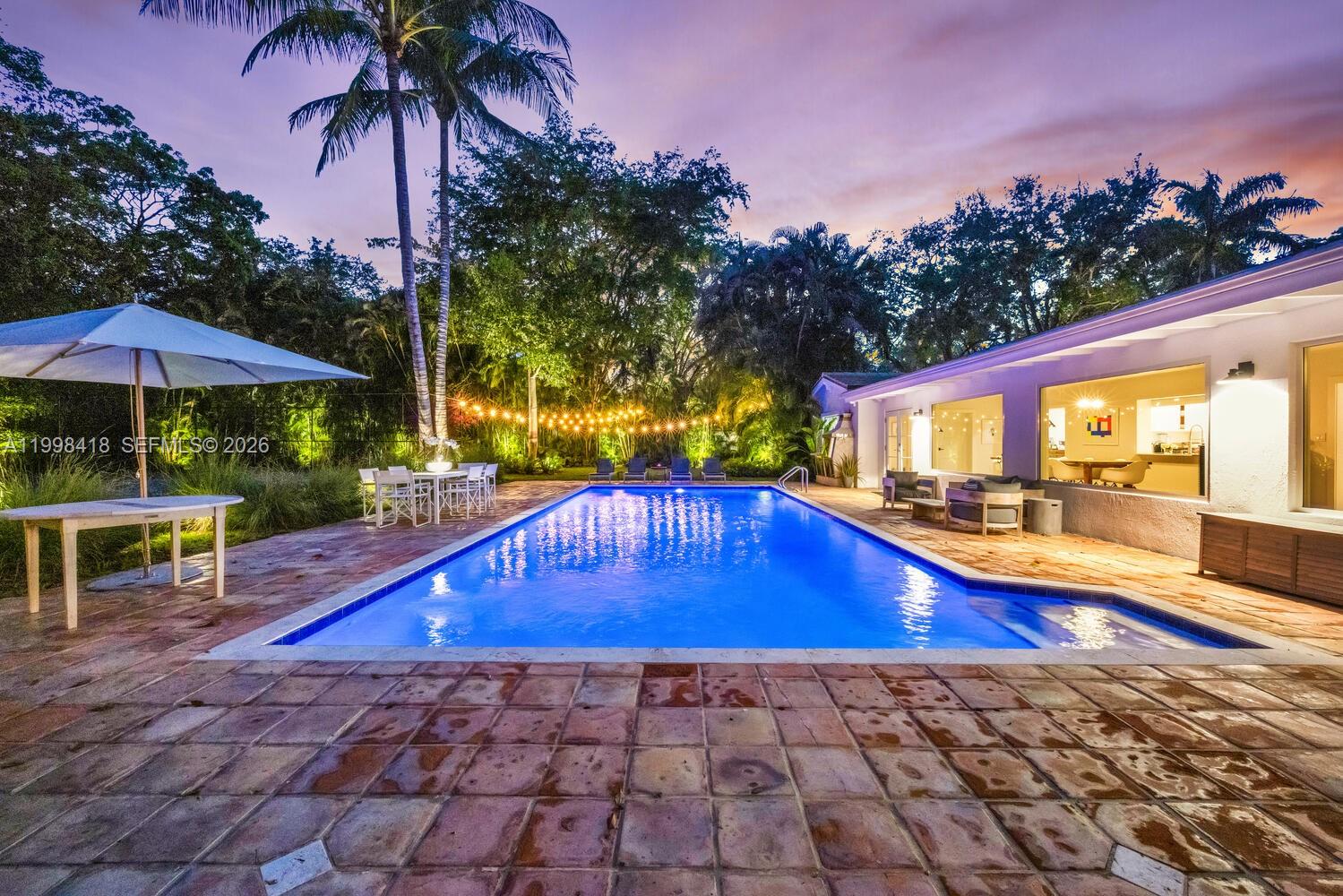 6140 SW 90th St Pinecrest, FL 33156