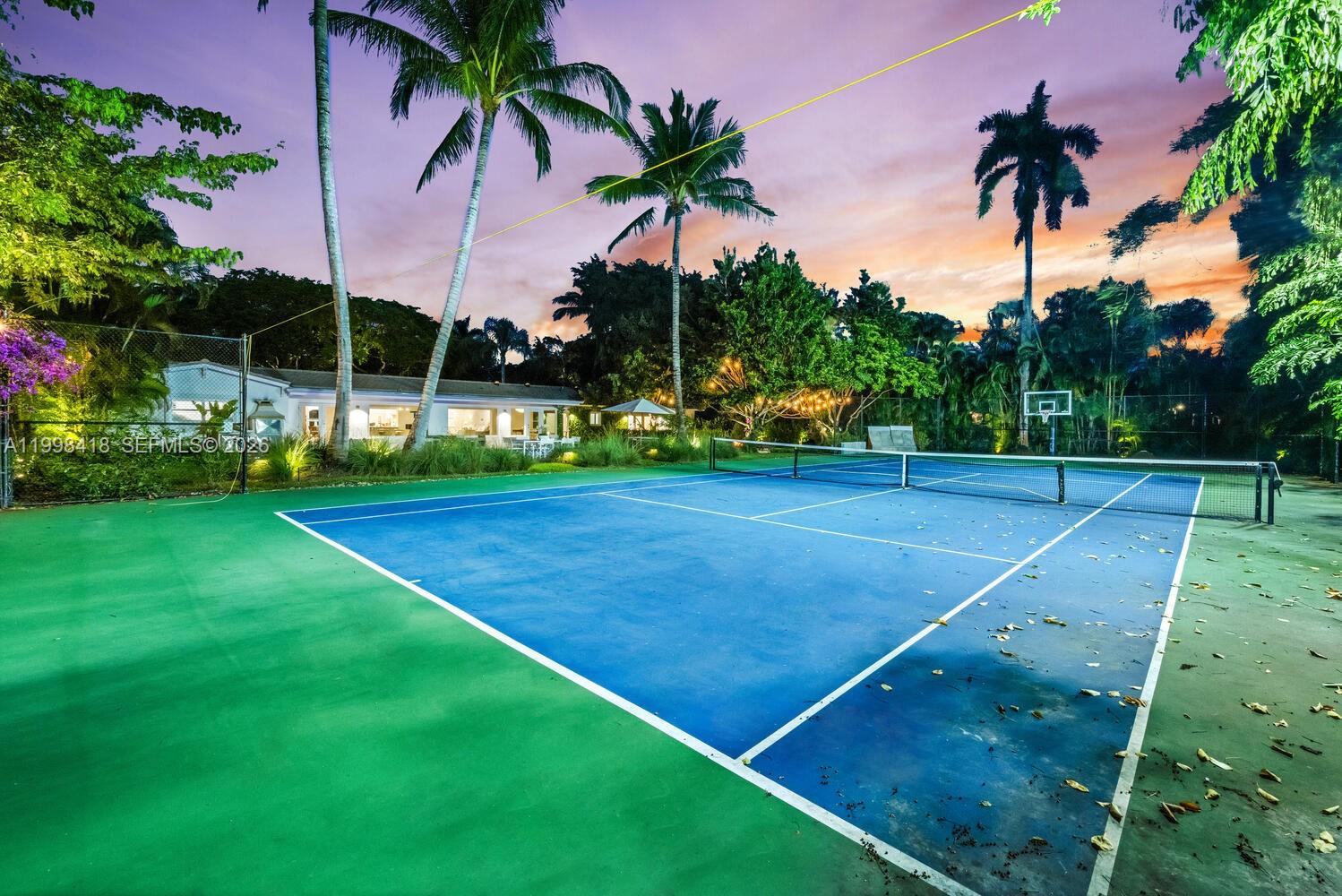 6140 SW 90th St Pinecrest, FL 33156